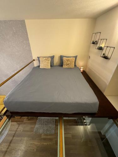 a bedroom with a bed in a room at Zimmer Boutique Hotel in Baku