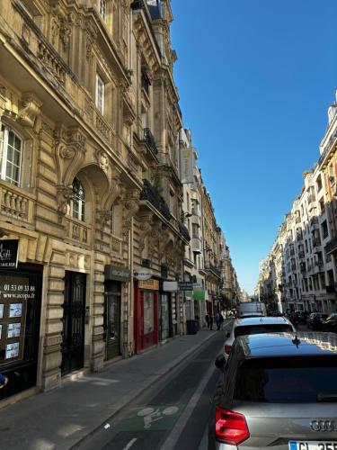 Love wins Montmartre