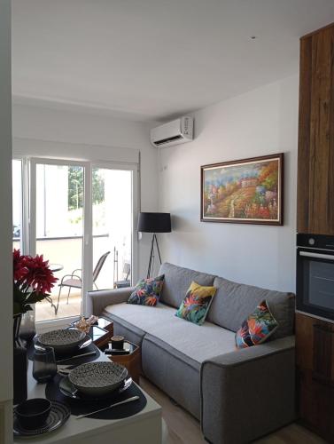 Χώρος καθιστικού στο Apartments Dara