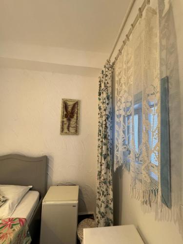 Postel nebo postele na pokoji v ubytování Çakir Bey Hotel