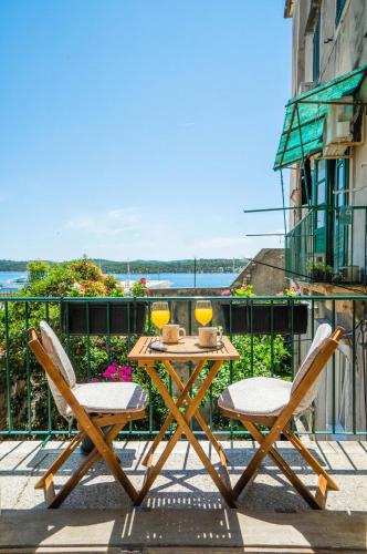 New central studio - La Mer