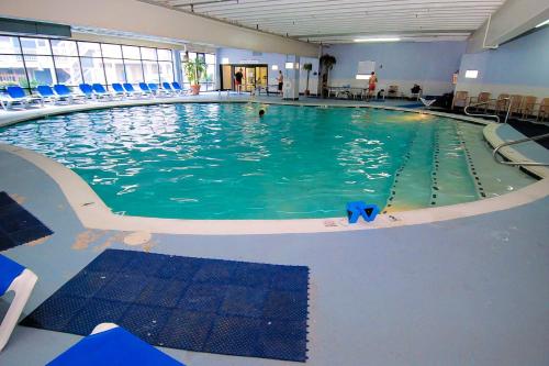 Der Swimmingpool an oder in der Nähe von Carousel 1605