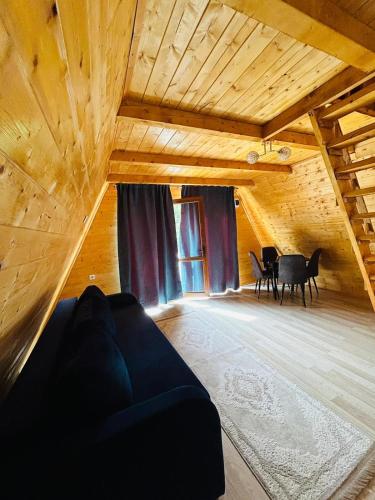 Istumisnurk majutusasutuses Casa Ursu
