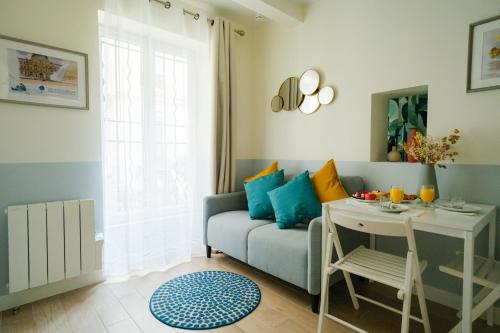 Parisian Elegance Wood near Bastille and Marais