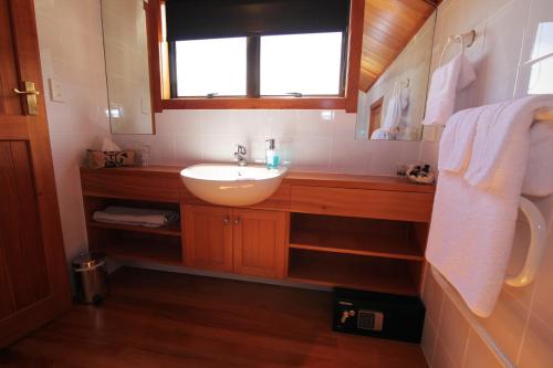 Φωτογραφία από το άλμπουμ του Te Puru Beach Lodge σε Te Puru