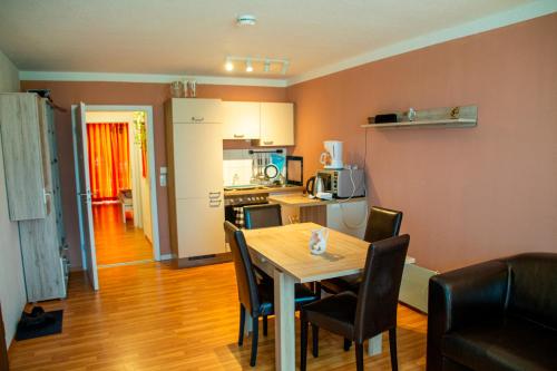 Kuchyň nebo kuchyňský kout v ubytování Zweizimmerwohnung - Ferienwohnung im Sankt Englmar