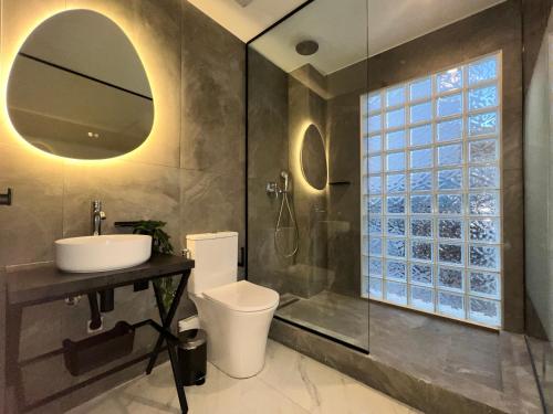 Ένα μπάνιο στο Signature Suites - Athens