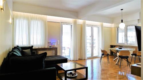 Smart Home Apartment next to Exarcheia Square