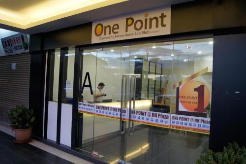 Sijil, anugerah, tanda atau dokumen lain yang dipamerkan di One Point Hotel