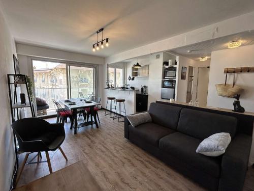 Photo de la galerie de l'établissement Appart T2 pour 4 pers. à Saint-Jean-de-Monts, parking, wifi - FR-1-224C-308, à Saint-Jean-de-Monts