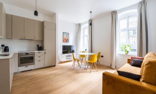 Η κουζίνα ή μικρή κουζίνα στο myNEST Apartments POPLIŃSKICH