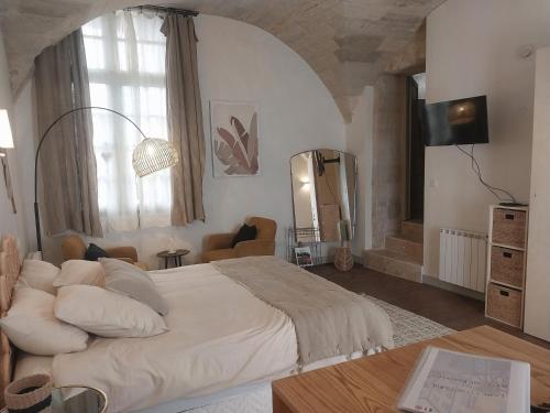 Photo de la galerie de l'établissement Studio au centre historique d'Uzès, à Uzès