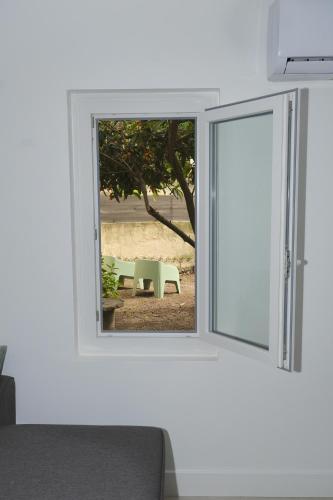 Φωτογραφία από το άλμπουμ του Studio indépendant avec jardin σε Bouc-Bel-Air