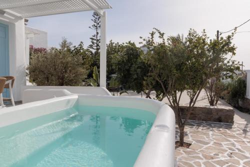 The swimming pool at or close to Agia Anna Living