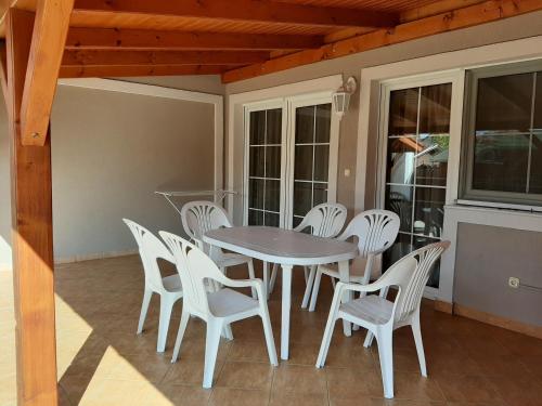 Balkón nebo terasa v ubytování 4 féröhelyes apartman