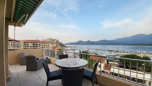 Appartement sur la baie, en centre ville