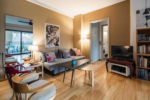 Lux clevercomfy appartmentthe center of Athens