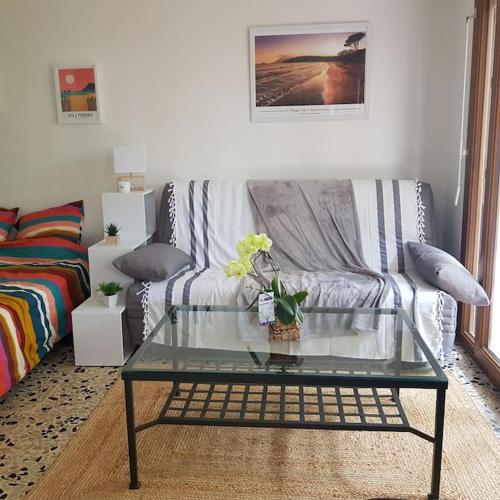 Studio calme cadre nature à proximité des plages