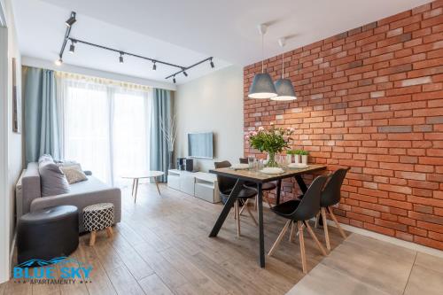 Posezení v ubytování Apartamenty BlueSky - Ogrodnicza 7 i 9 - z widokiem na góry, w zielonej okolicy, blisko centrum i atrakcji Karpacza
