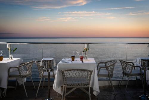 Hotel Eden Roc photo 3