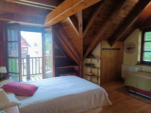 Postel nebo postele na pokoji v ubytování Duplex Cerler