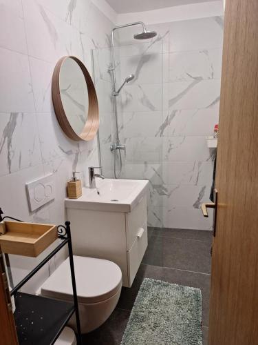 Koupelna v ubytování Avrora House FREE parking in OLD TOWN