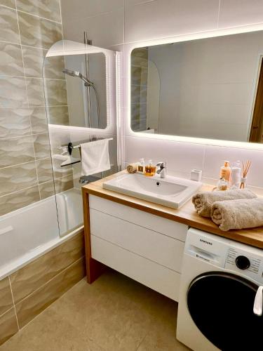 Luxury Penthouse near the Beach photo 22