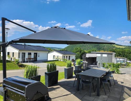Fotografie z fotogalerie ubytování Schickes Ferienhaus in Heringhausen mit Sauna v destinaci Diemelsee