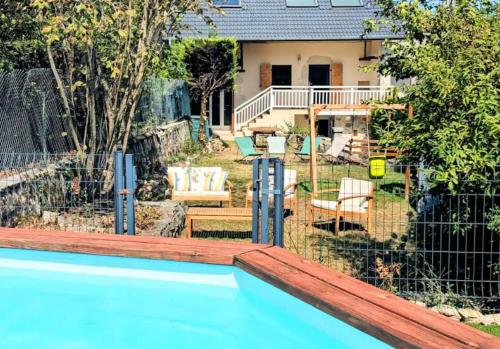 La balme St Jo, vue, calme et piscine 6 chambres