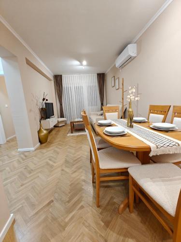 Ena Apartment