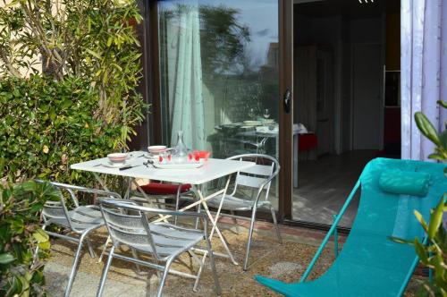 Appart Studio 2 couchages PORT LEUCATE NATURISME PL010-338