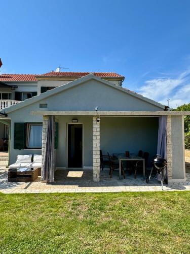 Enna Apartment B Meerblick perfect location