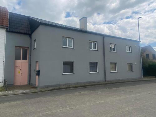 Budova, kde se prázdninový dům nachází