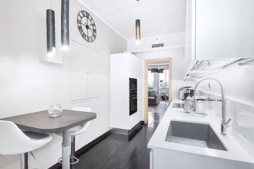 Easylife - Milano - LuigiRazza 6 - Centrale