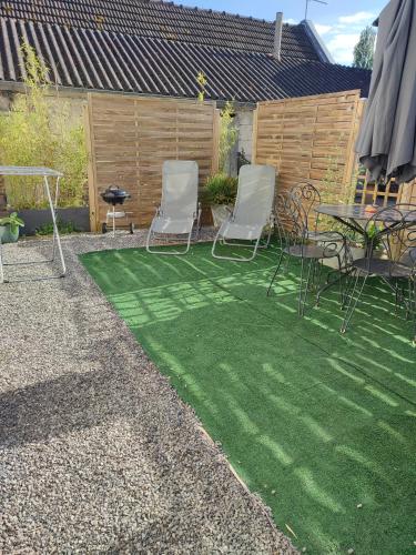 Maison de campagne avec grand parking privé -calme et sérénité