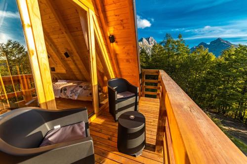 Балкон или терраса в Mountain House Komovi-Radunovic DE LUX