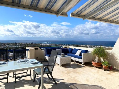 Sea View Penthouse-Style