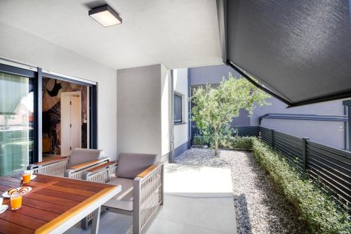 Lux Oliva Apartment with whirlpool and FREE parking