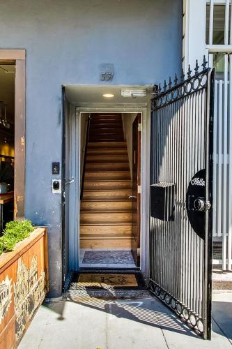Fotografie z fotogalerie ubytování 4br2ba Remodeled Home In The Heart Of The Castro! v destinaci San Francisco