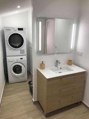 Photo de la galerie de l'établissement Maison au coeur de la dolce via et via rhona, à Beauchastel