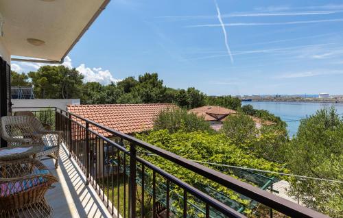 Lovely Apartment In Omisalj With Wi-Fi