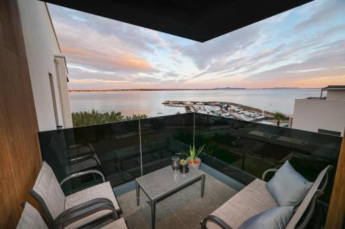 Port Luxury Penthouse