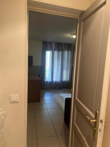 Φωτογραφία από το άλμπουμ του Appart Hôtel Paris La Défense σε Colombes