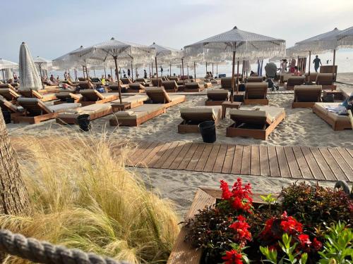 Mirela's Apartment by the sea