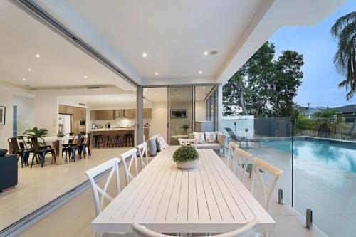 Πισίνα στο ή κοντά στο Opulence on Broadbeach