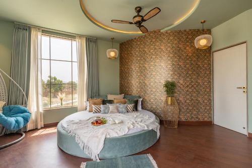 Gallery image of ELIVAAS Snehzy Luxurious 3BHK Villa with a Pvt Pool in Jaipur in Dhānd