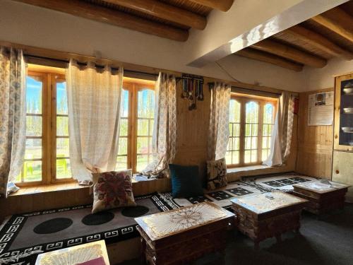 Postel nebo postele na pokoji v ubytování Streamlet homestay