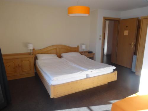Ένα ή περισσότερα κρεβάτια σε δωμάτιο στο Apartment Edelweiss