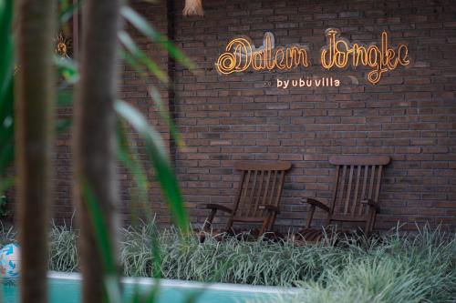 Φωτογραφία από το άλμπουμ του Dalem Jongke by Ubu Villa - 9 Bedrooms Villa in Yogyakarta σε Sleman