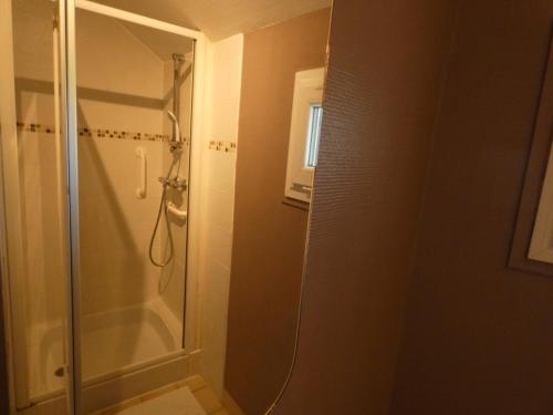 Ein Badezimmer in der Unterkunft Gîte Val de Loire L'instant famille